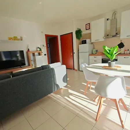 Casa Madi, Private Parking, 20minutes To Apartamento